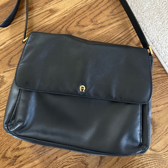 Aigner bag - Picture 1 of 5